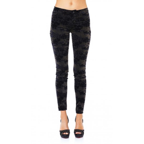 J Brand Black & Olive Camo Mid Rise Supper Skinny Leg Pants J Brand Black & Olive Camo Mid Rise Supper Skinny Leg Pants